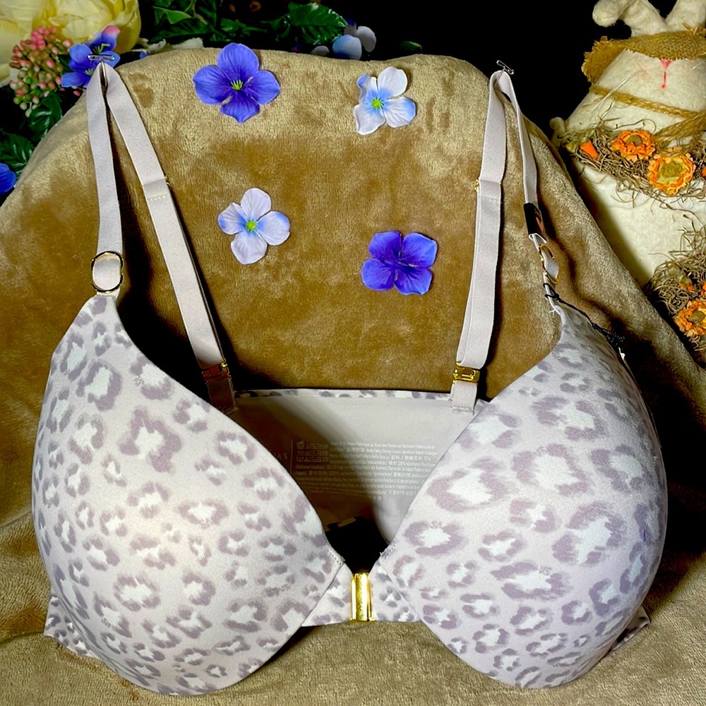 NWOT Victoria's Secret Purple & Light Gray Leopard Push-Up Bra